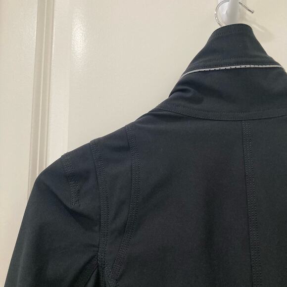 RARE Lululemon Black Urbanite Moto Asymmetrical Blazer Jacket Size 4 - Picture 9 of 15